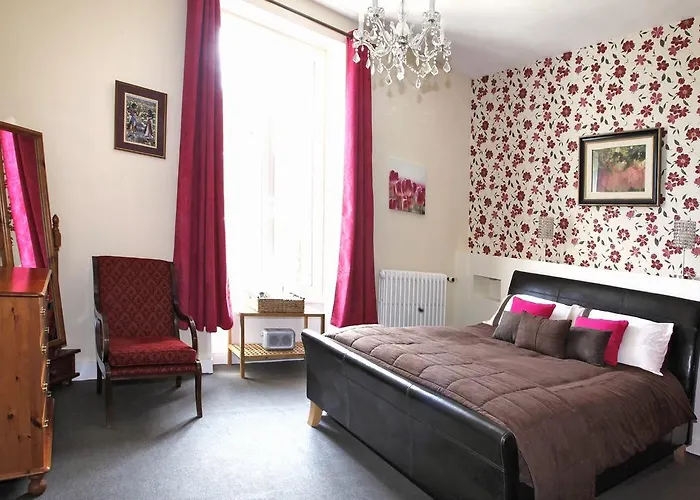 Le Presbytere Bed & Breakfast *